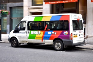 Jesus Army bus (photo: Martin Pettitt 11 July 2009)